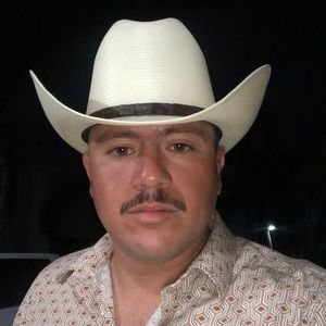 Meet your Posher, Ramiro